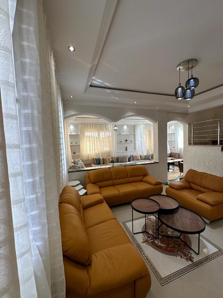 فيلة Parfum D'agadir - Piscine Privee - Spacieuse Et Concfortable - Parking - Vue - Ambiance Familliale *