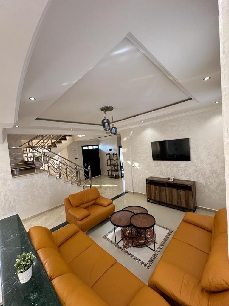 Villa Parfum D'agadir - Piscine Privee - Spacieuse Et Concfortable - Parking - Vue - Ambiance Familliale